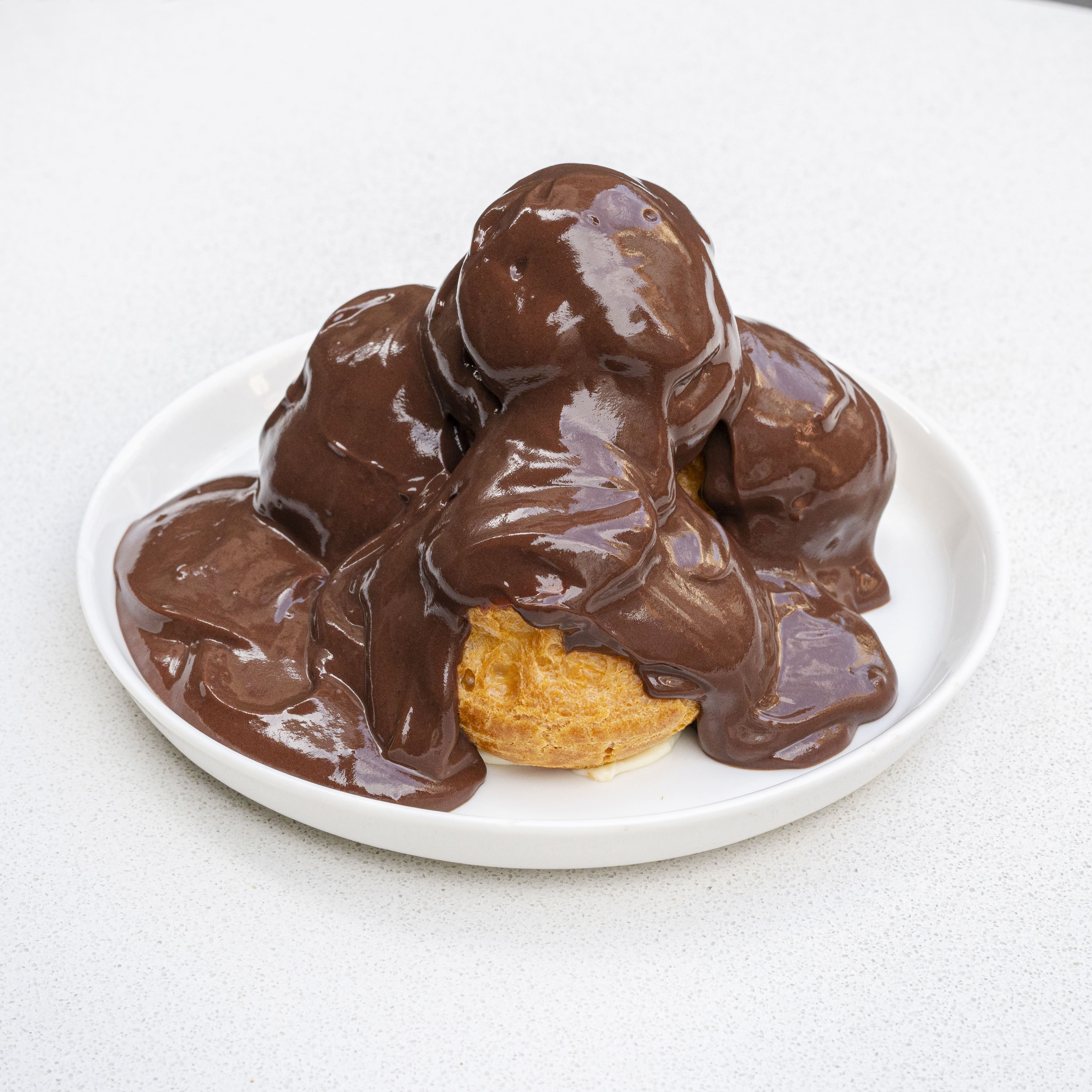 Çikolatalı Profiterol